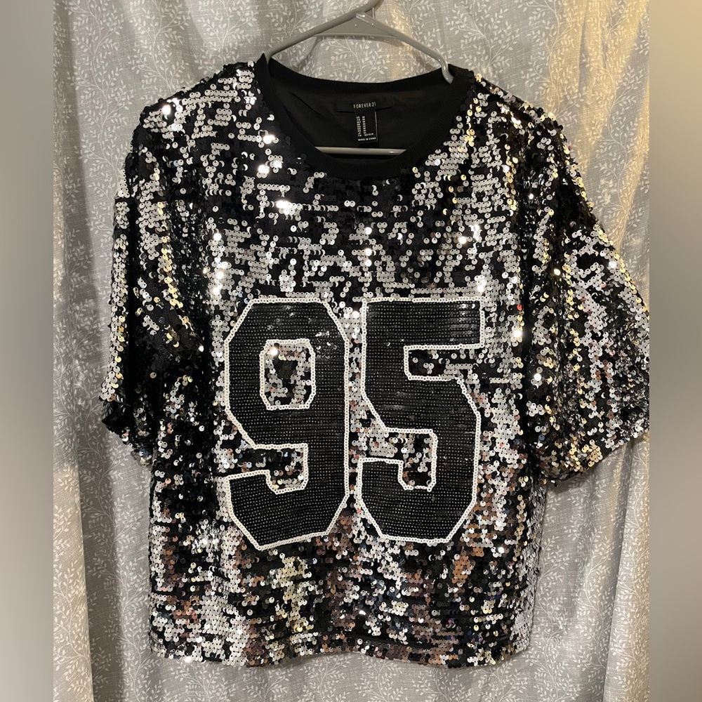 Women's Black and Silver Sequin Jersey size small